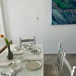 Sunny New Port Mykonos 3* טורלוס