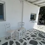 בית הארחה Sunny New Port Mykonos 3*