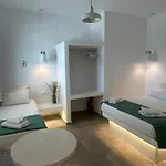 Sunny New Port Mykonos בית הארחה 3*