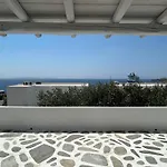 Sunny New Port Mykonos Affittacamere Tourlos
