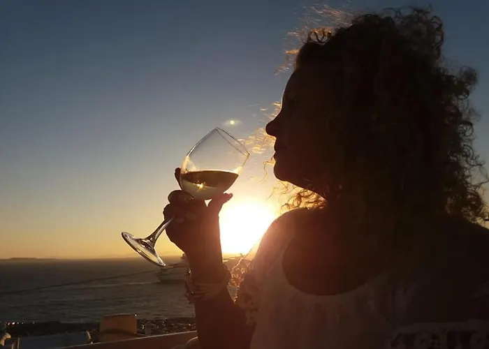 Sunny New Port Mykonos Konukevi 3*