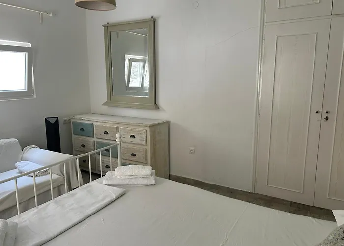 Sunny New Port Mykonos Konukevi Tourlos