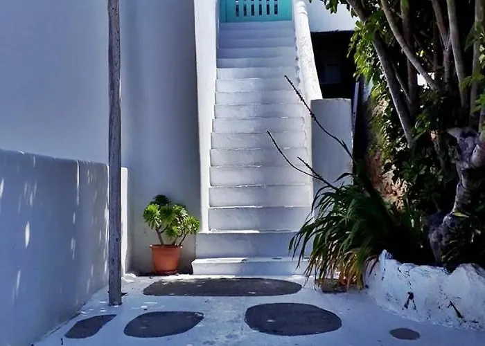 Sunny New Port Mykonos Konukevi