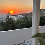 Sunny New Port Mykonos 3* Tourlos