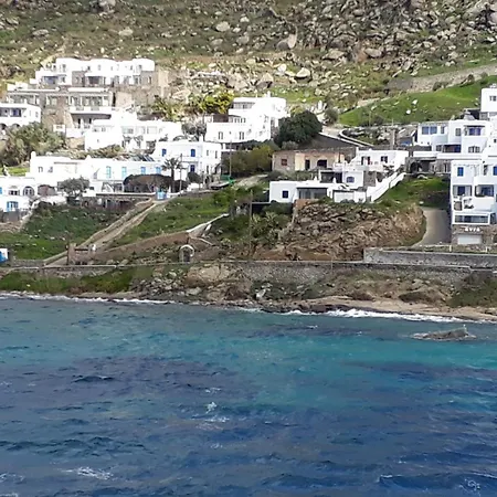 Konukevi Sunny New Port Mykonos 3*